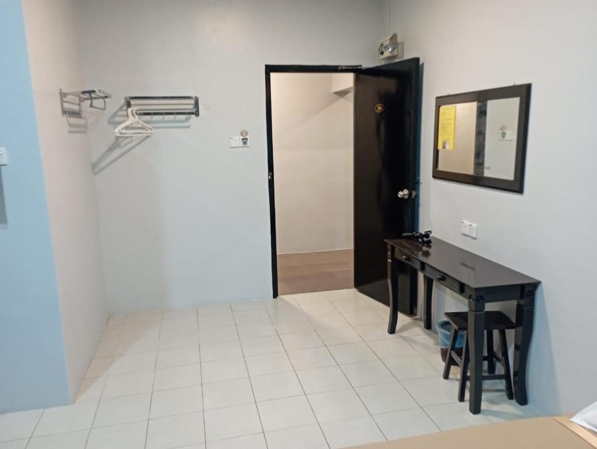 D Layaran Kuantan Lpt Exit 833 Hotel Екстериор снимка